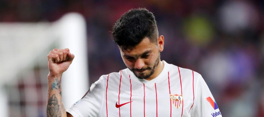 Tecatito Corona vuelve a resentirse de lesión y trabaja por separado de sus compañeros