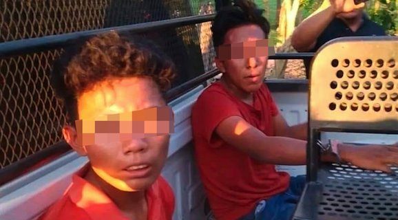 Detienen a presuntos roba motos en Jalpa de Méndez