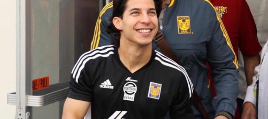 “El Messi mexicano lleva 22 partidos sin gol”: Prensa Argentina sobre Diego Lainez