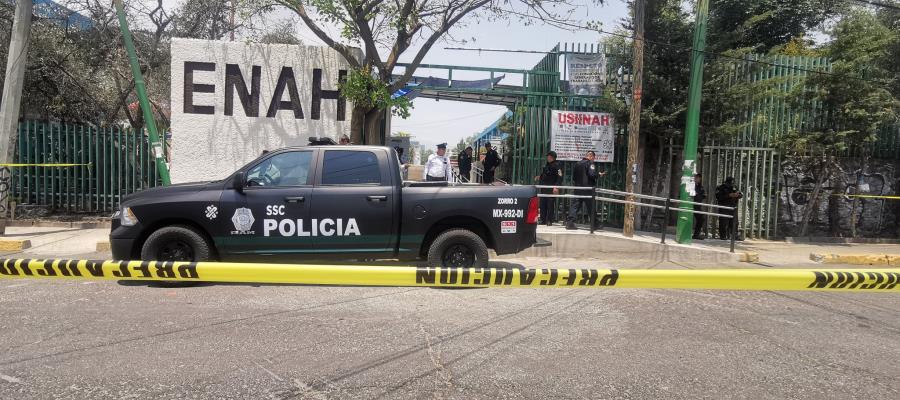 Por supuesta amenaza de bomba desalojan Escuela Nacional de Antropología en la CDMX