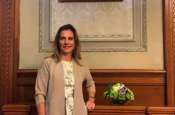 Gutiérrez Müller comparte en redes el regalo de su hijo Jesús Ernesto por Día de las Madres