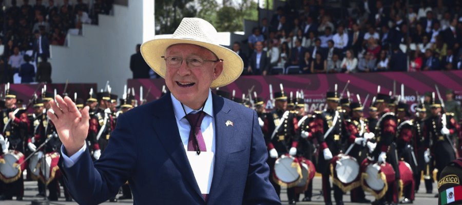 Agradece Ken Salazar a México por ayuda que ofreció a EE.UU. por atentados del 11 de septiembre