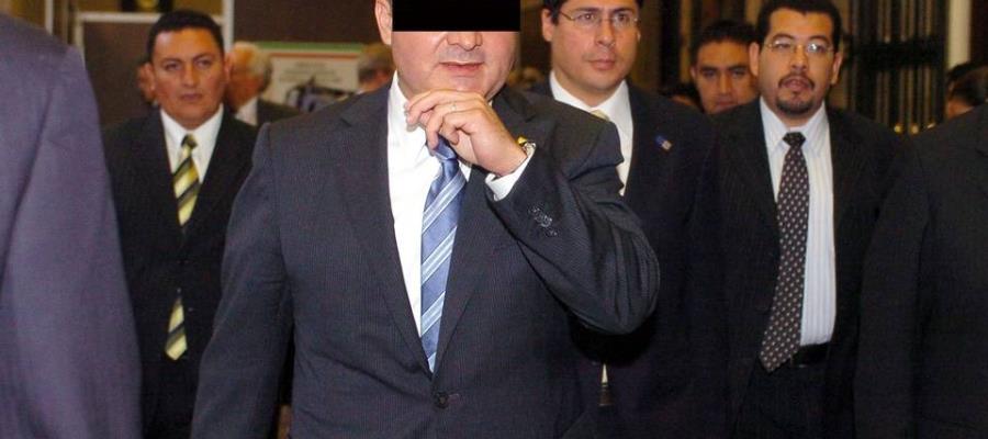 Obtiene FGR órdenes de aprehensión contra García Luna y 60 personas más