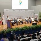 A finales de año refinería Olmeca operaría al 100%: Gobernador Merino A finales de año refinería Olmeca operaría al 100%: Gobernador Merino