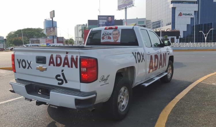 ¡Desatada la promoción de “corcholatas”! Ahora circula en Villahermosa camioneta en apoyo a Adán Augusto