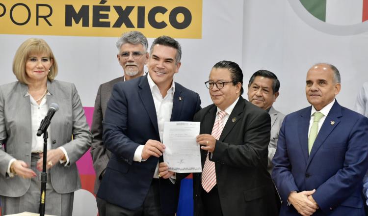 Se registran tres ciudadanos más como aspirantes a la Presidencia por el Frente Amplio por México