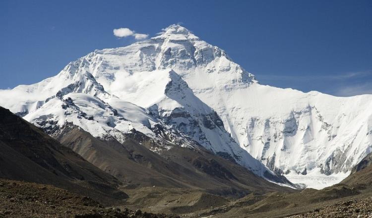 Repatrian cuerpos de 5 mexicanos fallecidos en accidente de helicóptero cerca del Everest