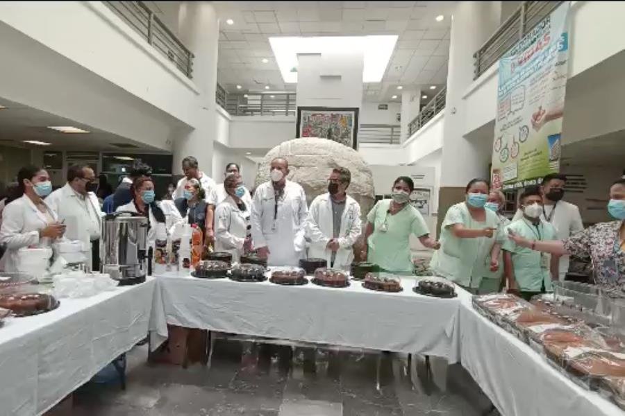 Celebra Juan Graham 85 aniversario “recuperado y con buena salud”