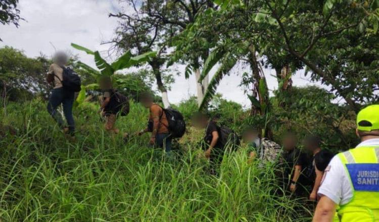 Rescatan a 89 migrantes abandonados en Veracruz