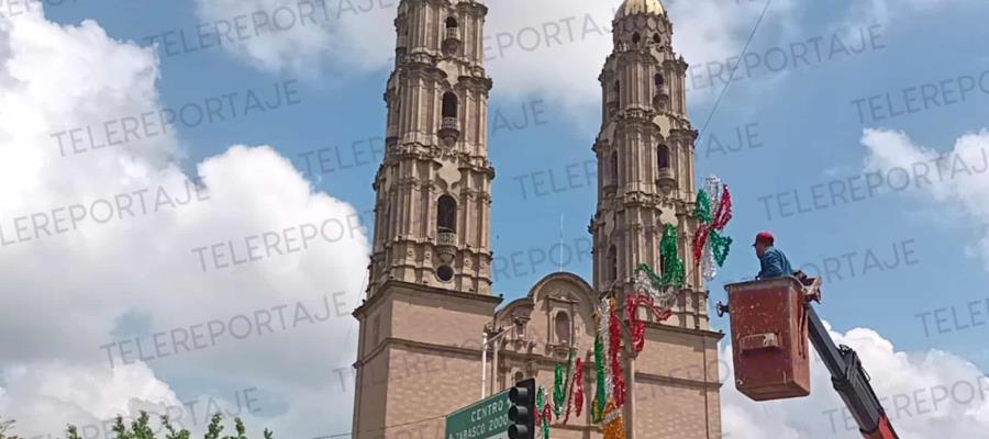 Parques, calles y avenidas de Centro lucirán patrios, se desarrollará agenda cultural todo septiembre