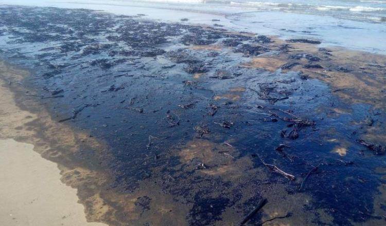 Activistas denuncian daños en salud de comunidades del Golfo de México por derrame de petróleo