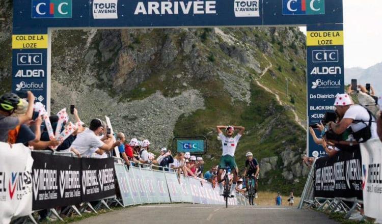 ¡Histórico! Ciclista mexicano, Isaac del Toro, gana sexta etapa del Tour de Francia sub 23