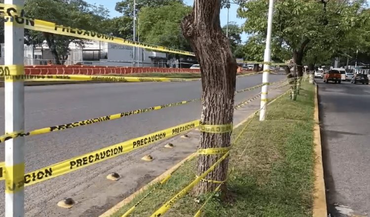 Blindan con cinta de seguridad tramo de Av. Universidad para evitar cruces prohibidos