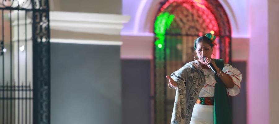 Inician verbenas en Plaza de Armas, previo a celebración del Grito de Independencia