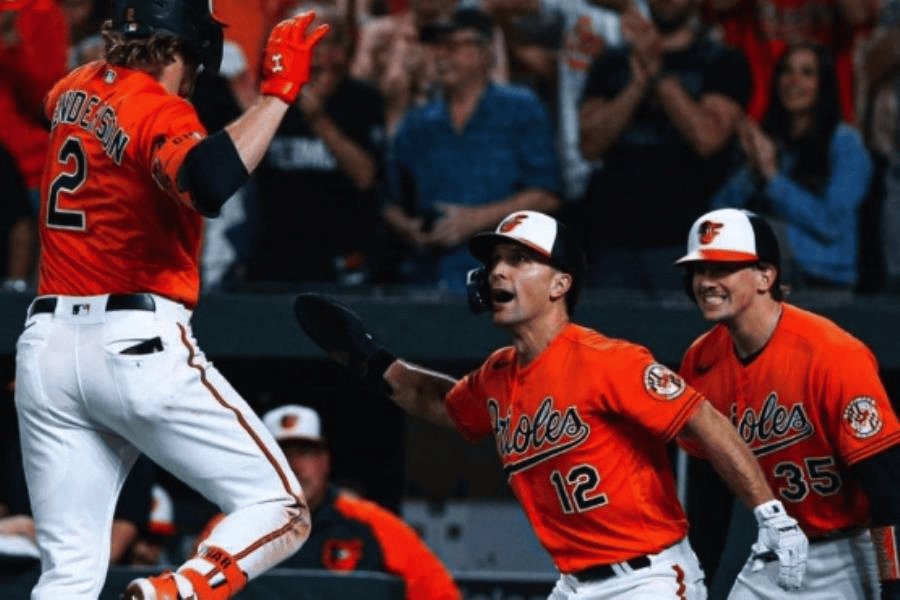 Orioles y Tampa, aseguran clasificación a postemporada de Grandes Ligas