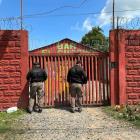Por ganar pasaje, chofer de combi atropella a mujer en el Pino Suárez Por ganar pasaje, chofer de combi atropella a mujer en el Pino Suárez