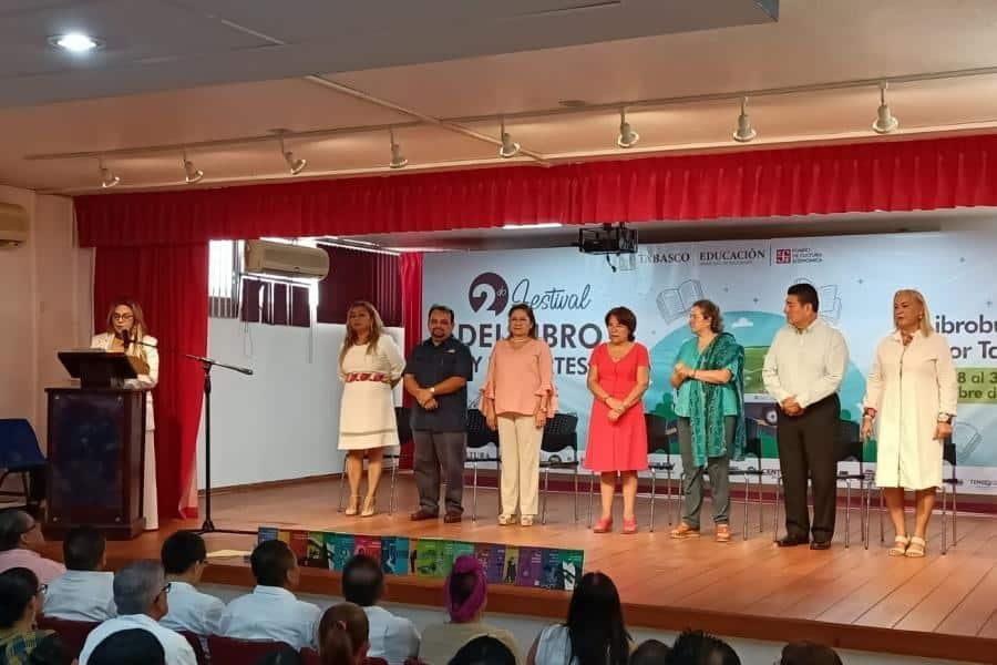 Celebran segundo festival del libro y las artes en Villahermosa
