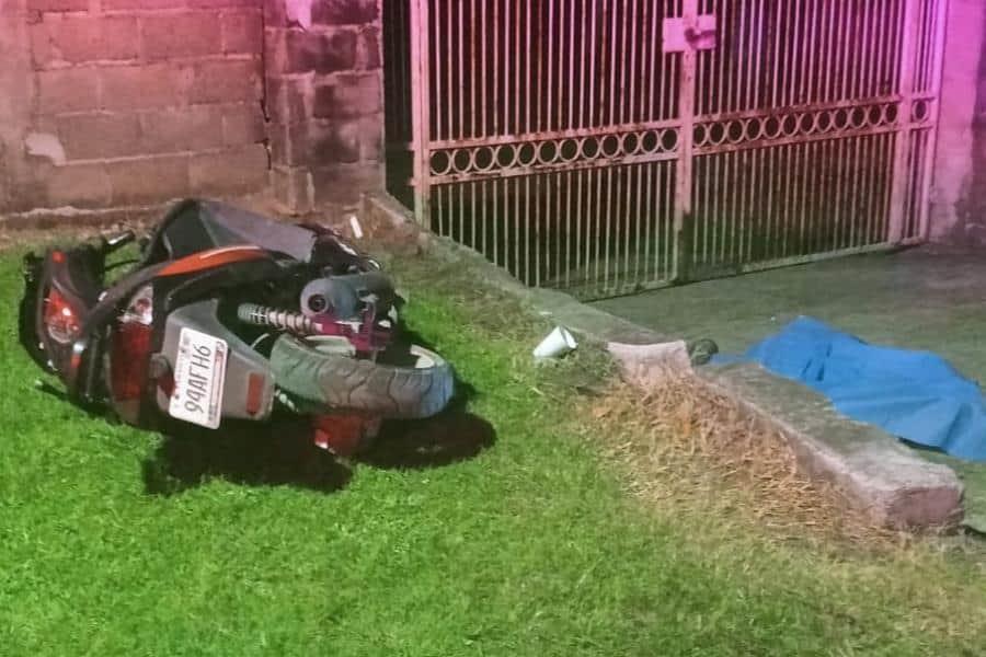 Derrapa su moto, choca contra barda y muere en Boquerón