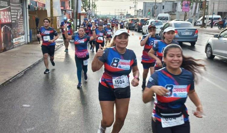 Tomás Luna y Elizabeth González, ganan octava carrera atlética de Farmacias Unión