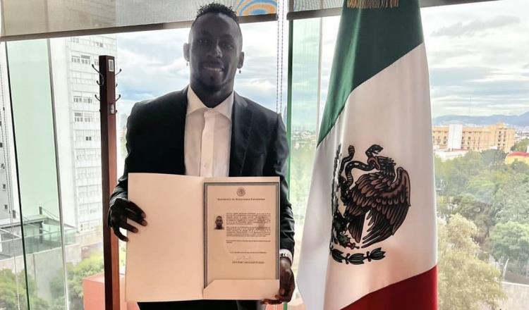 ¡Ya es mexicano! Julián Quiñones recibe carta de naturalización y podrá ser llamado a Selección