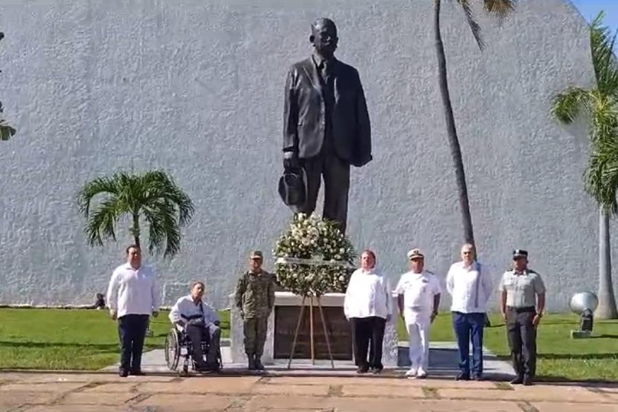 Con llamado a la unidad conmemoran en Tabasco 53 aniversario luctuoso de Lázaro Cárdenas