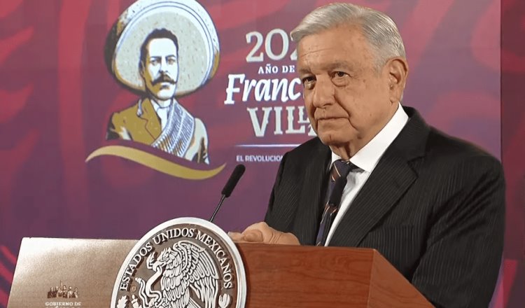 Presume Obrador creación de empleos y “súper peso” frente al dólar