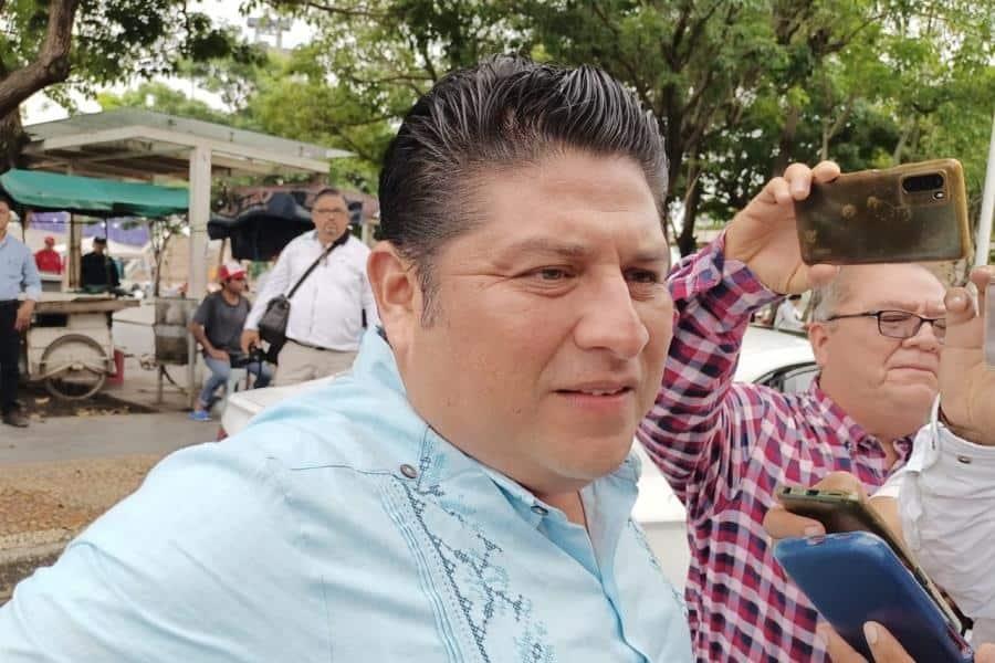 Reelección o diputación local, valora edil de Tacotalpa 