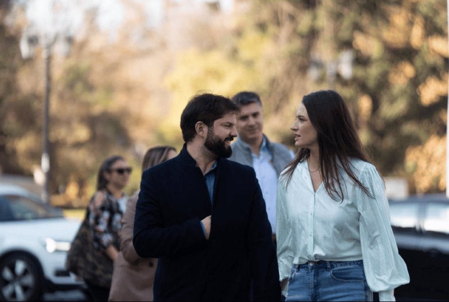 Gabriel Boric se separa de su pareja Irina Karamanos