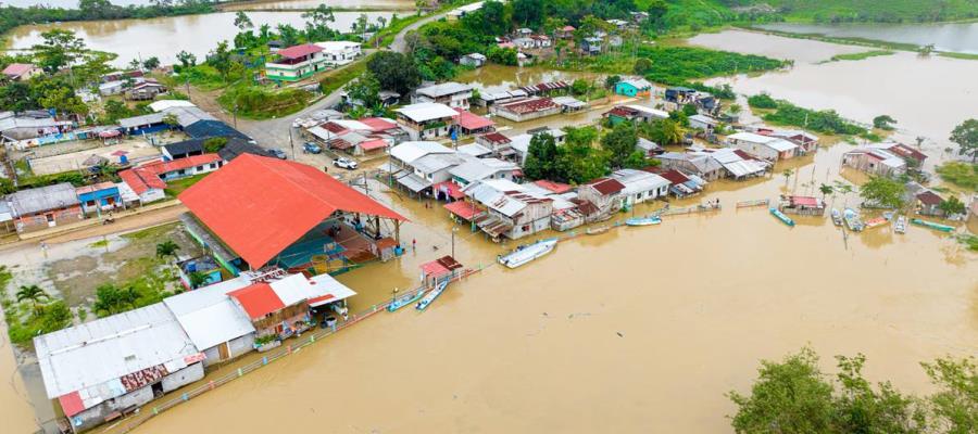 Desbordamiento de ríos en Ecuador afecta a más de 100 familias