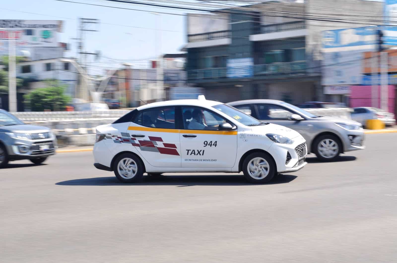 Busca Semovi implementar “permiso de paso” a taxis para evitar competencia desleal con Chiapas