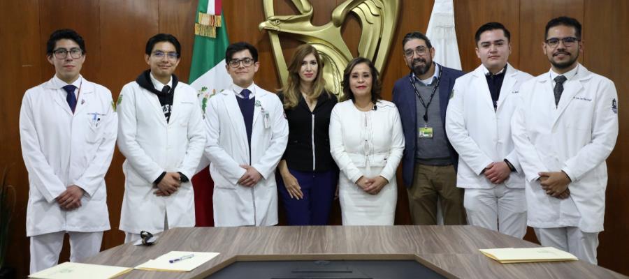 Reconoce IMSS a internos que fueron “chambelanes” de quinceañera hospitalizada