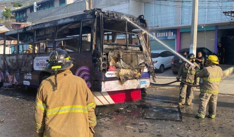 ¡Otra vez! Atacan transporte público en Acapulco, Guerrero