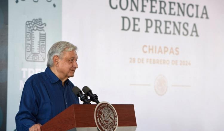 Que no pierda el tiempo con denuncias contra Loret, recomienda AMLO a Pío