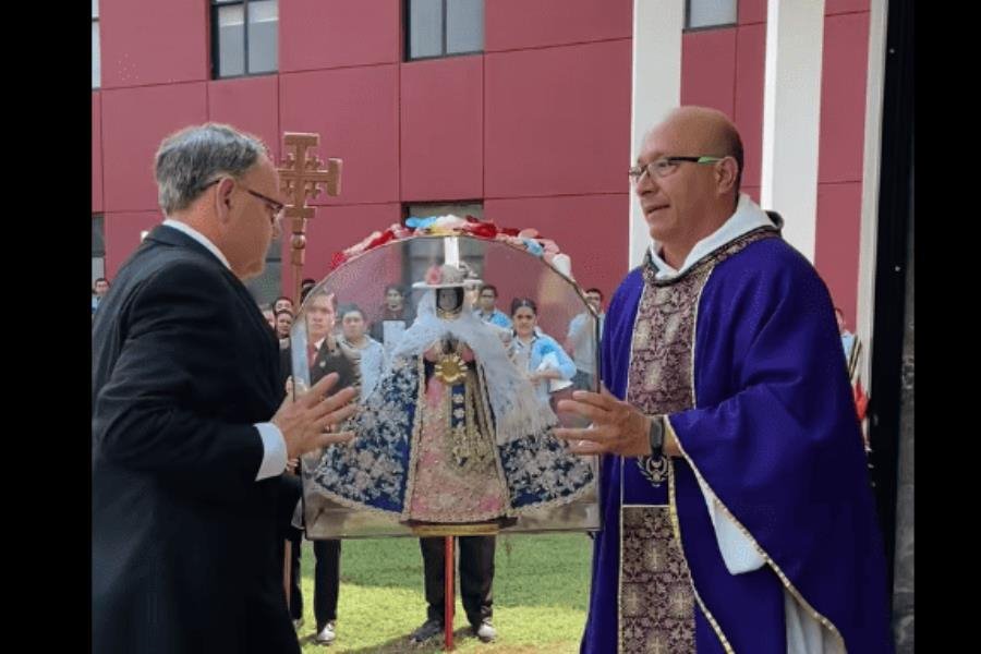 ¡La Generala ha llegado! Entronan a la Virgen de Zapopan en la UAG Tabasco