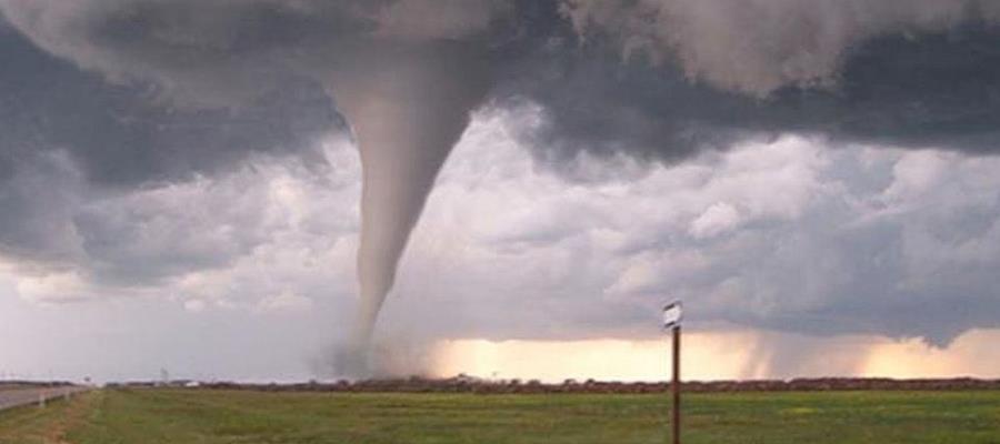 Alertan sobre posible formación de tornados en Coahuila, Nuevo León y Tamaulipas