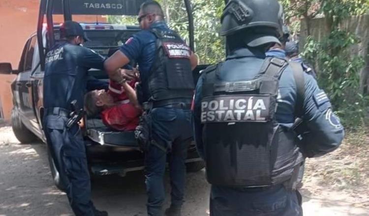 Sujeto lesiona con machete a pochimovileros y a 2 policías en Cunduacán