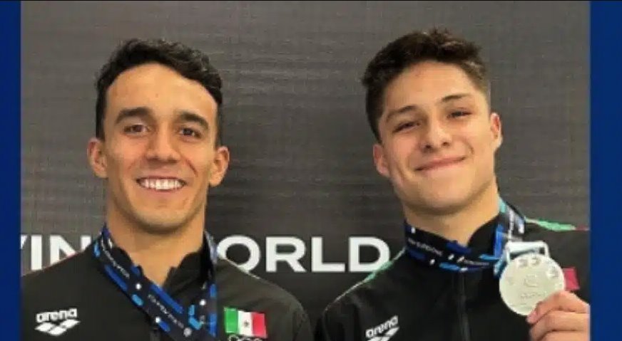 Juan Celaya y Osmar Olvera ganan plata en Súper Final de Clavados en China