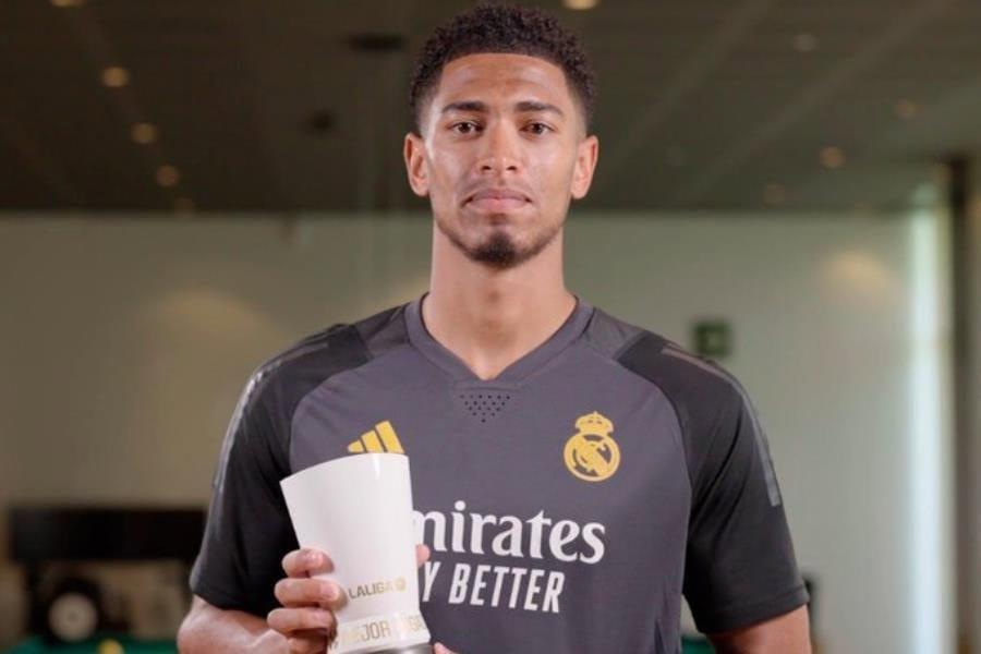 Jude Bellingham del Real Madrid recibe premio al Mejor Jugador de la Liga