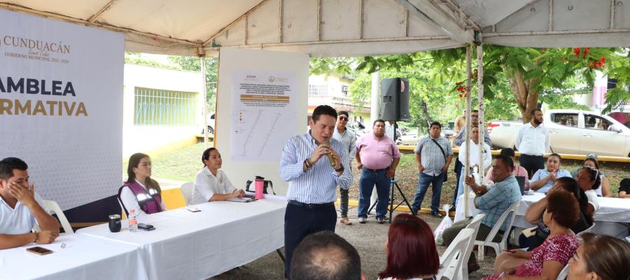 Informa Chelo Cano sobre obras en la colonia Abraham De la Cruz Informa Chelo Cano sobre obras en la colonia Abraham De la Cruz