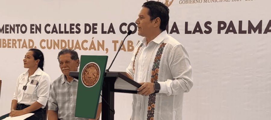 Dan banderazo de salida a inicio de obras en poblado Libertad, Cunduacán Dan banderazo de salida a inicio de obras en poblado Libertad, Cunduacán