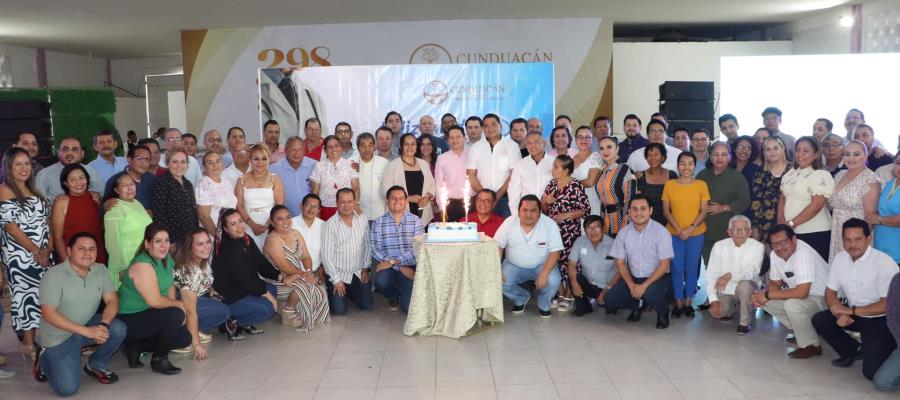 Cunduacán festeja a los médicos Cunduacán festeja a los médicos