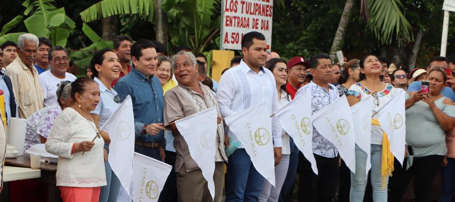 Amplia Gobierno de Cunduacán red eléctrica en Poblado Carlos Rovirosa Amplia Gobierno de Cunduacán red eléctrica en Poblado Carlos Rovirosa
