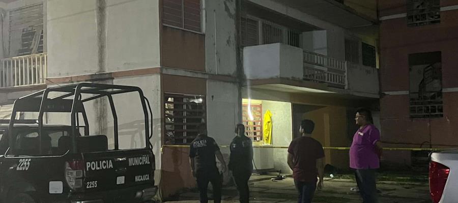 Comando ejecuta a 3 personas al interior de departamento en Pomoca