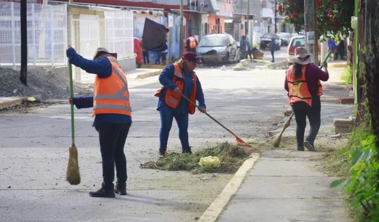 Vecinos de La Manga II participan en jornadas de limpieza de Centro