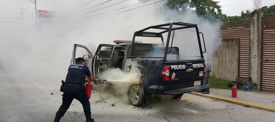 Cortocircuito, provoca quema de patrulla de SSPC en Comalcalco