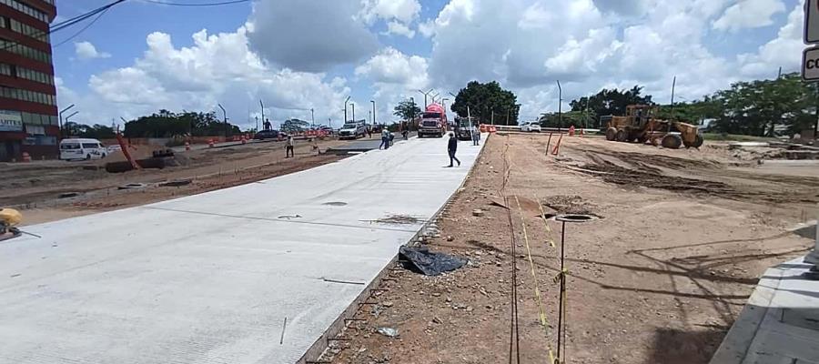 Avanzan trabajos de instalación de tuberías y pavimentación en Paseo Tabasco y Periférico