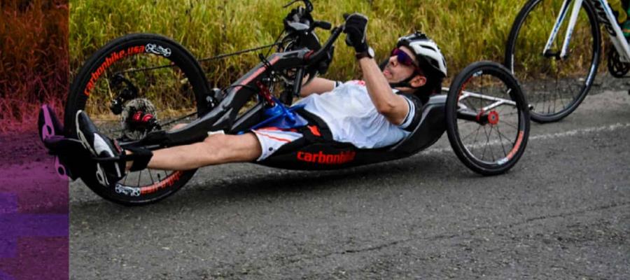 Patricio Holguín sube una de las cimas más altas del mundo en handcycle como parte del reto extremo ‘Bicibilizando