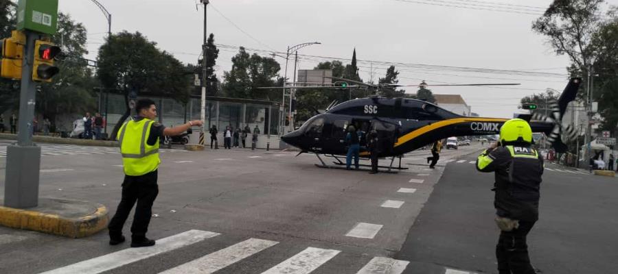Aterriza helicóptero en calles de CDMX para auxiliar a mujer por complicaciones postparto