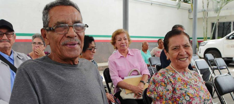 Elevan a rango constitucional en Tabasco pensión para adultos de 60 a 64 años y personas con discapacidad Elevan a rango constitucional en Tabasco pensión para adultos de 60 a 64 años y personas con discapacidad