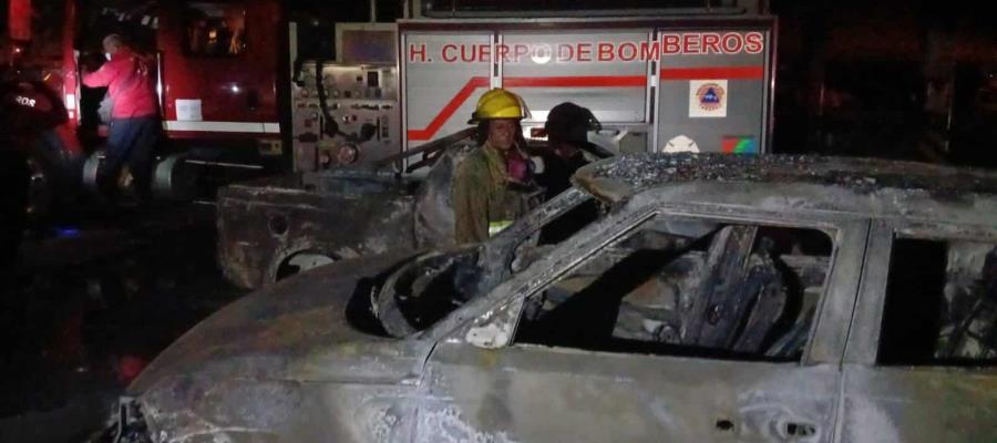 Se incendia taller automotriz en la carretera Villahermosa-La Isla